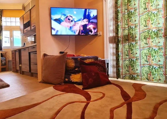 Budget And Family Friendly Center 200mbps * Thessaloniki