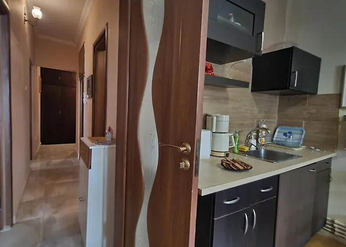 Budget And Family Friendly Center 200mbps Thessaloniki