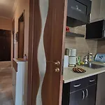 Budget And Family Friendly Center 200mbps Салоники