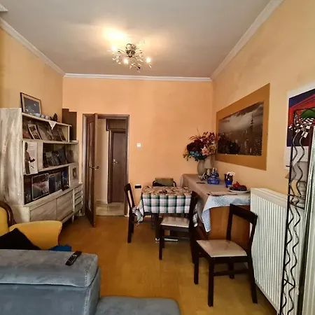 Budget And Family Friendly Center 200mbps Thessaloniki