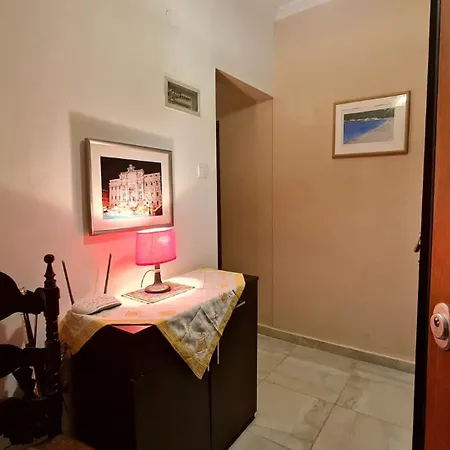 Budget And Family Friendly Center 200mbps Apartment *
