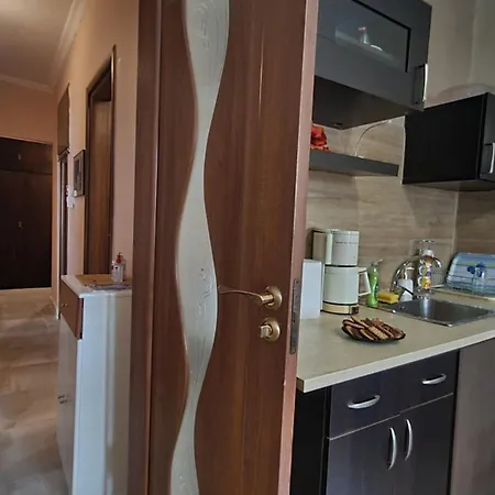 Budget And Family Friendly Center 200mbps Thessaloniki